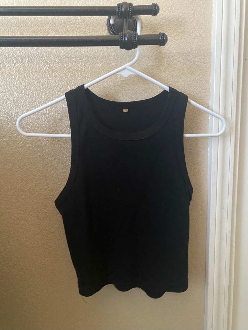 Black Sleeveless Rib Tank Top - Women